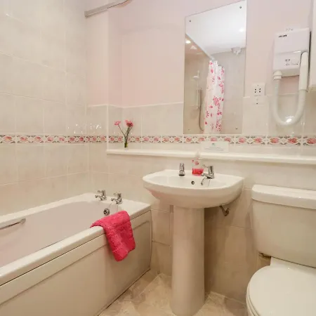 Treetops * Windermere